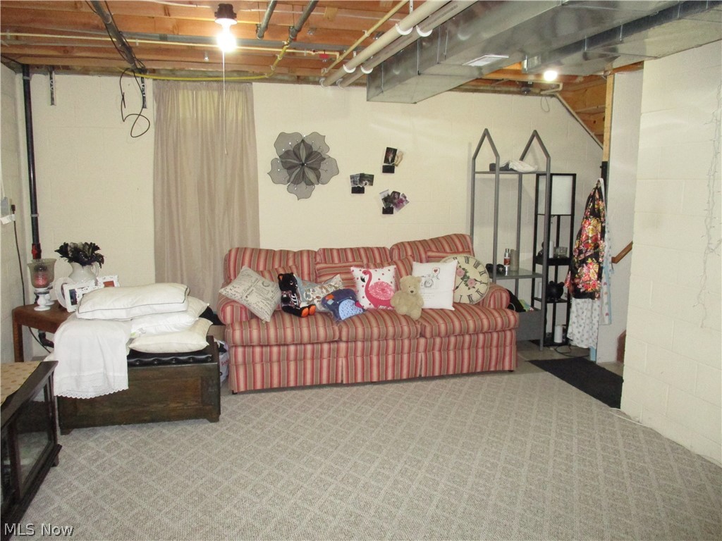 Meadowbrook Lake - Residential Income