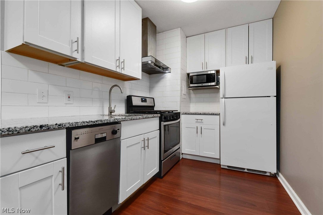 25735 Lorain Road 506