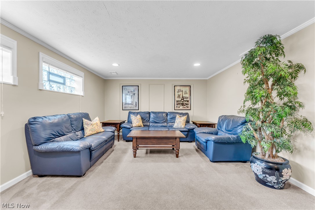 Holiday Hills 01 - Residential