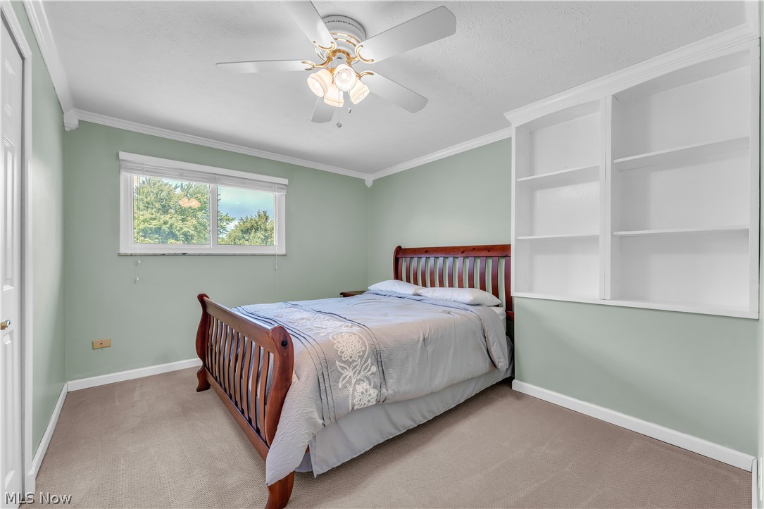 Holiday Hills 01 - Residential