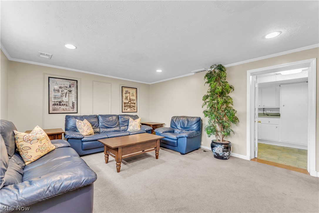 Holiday Hills 01 - Residential