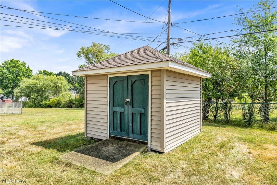 Holiday Hills 01 - Residential