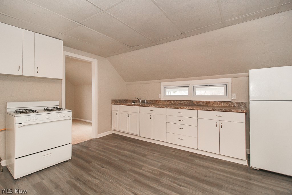 Mix King & Gibbs - Residential Lease