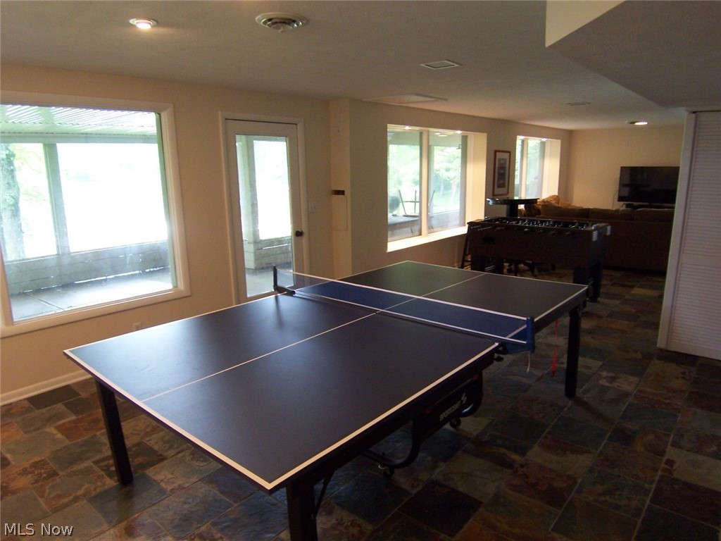 Roaming Rock - Residential