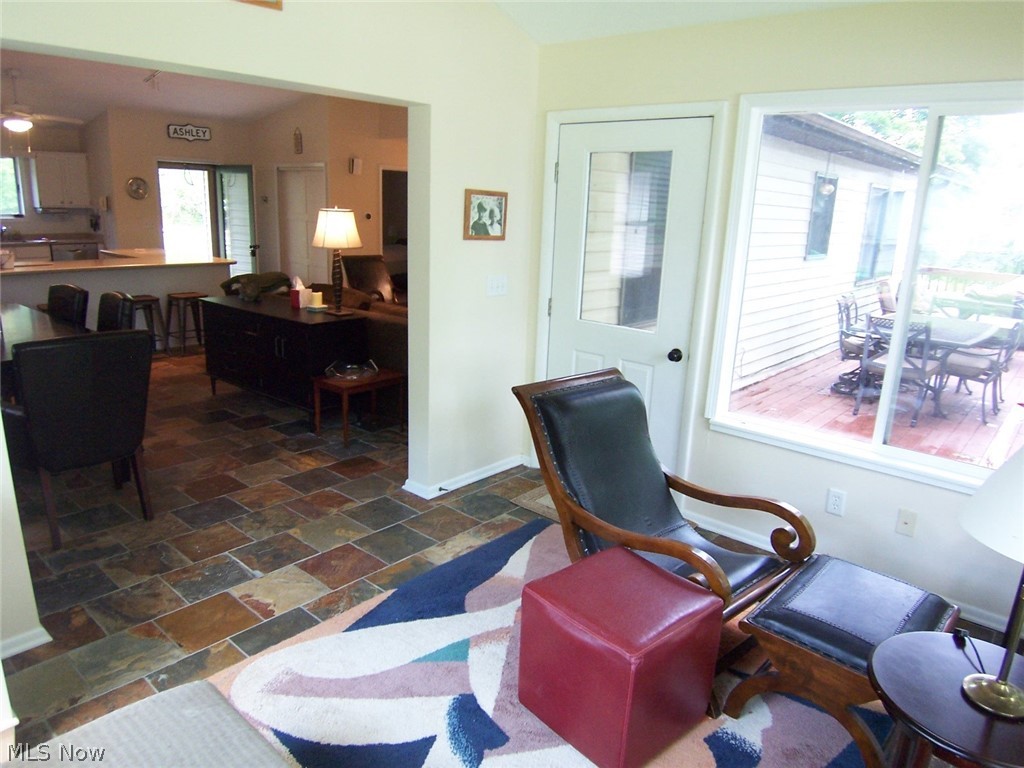 Roaming Rock - Residential