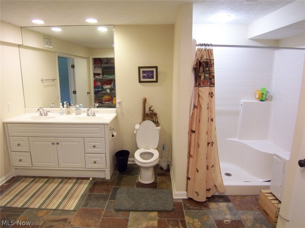 Roaming Rock - Residential