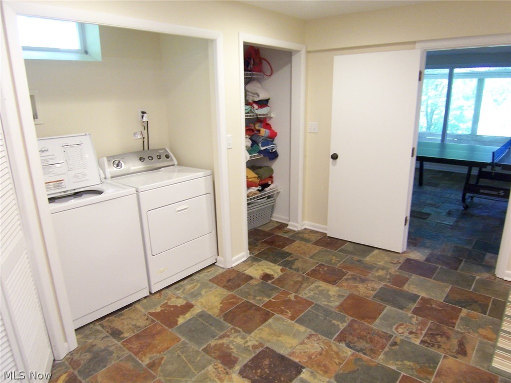 Roaming Rock - Residential