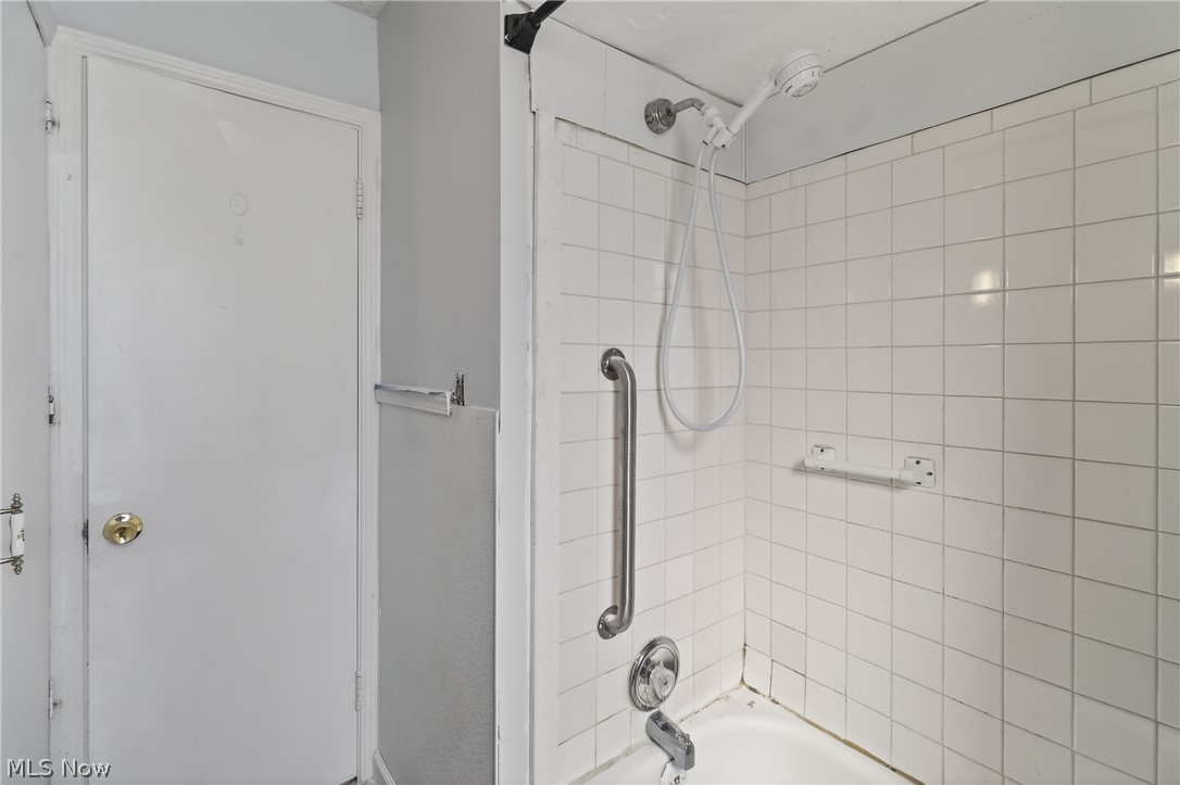 Maple Heights 02 - Residential