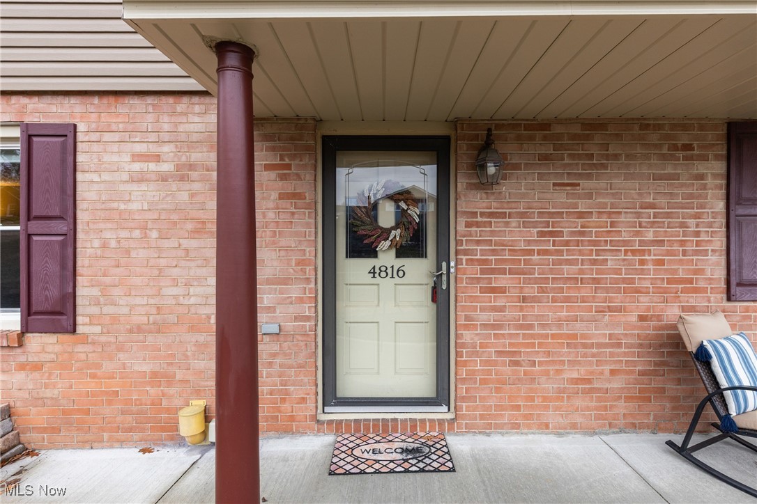 4816 White Oaks Drive