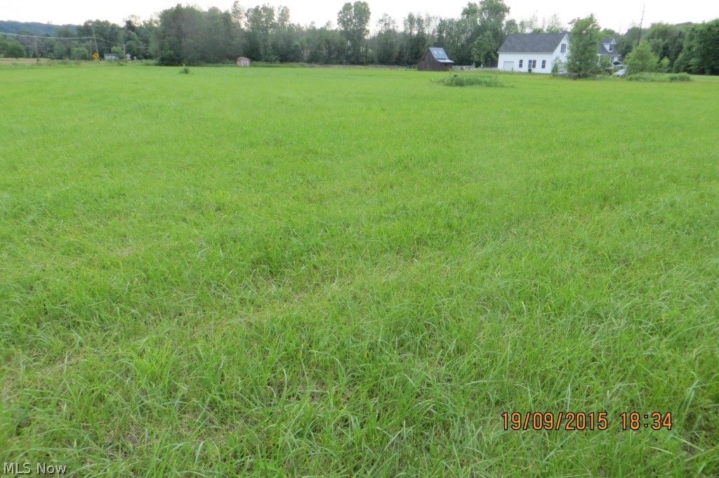 Auction Date: September 13, 2016 at 6:00 P.M.. Auction to be held on site. 4+ Acres in a country setting. Soil tests have been completed. Call Agent for showing. Terms: 10% or $2500.00 (whichever is greater) non-refundable down payment day of auction at auction, with balance due at time of closing not to exceed 45 days. No contingencies, all desired inspections must be completed prior to bidding. A 5% buyer's premium will be added to final bid price to determine contract price. Any announcements day of sale take precedence over printed material. Don't miss out on this one!