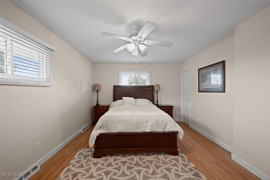 7278 Barton Hill Drive, Parma, Ohio image 15