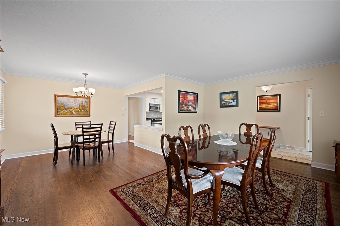 7278 Barton Hill Drive, Parma, Ohio image 7