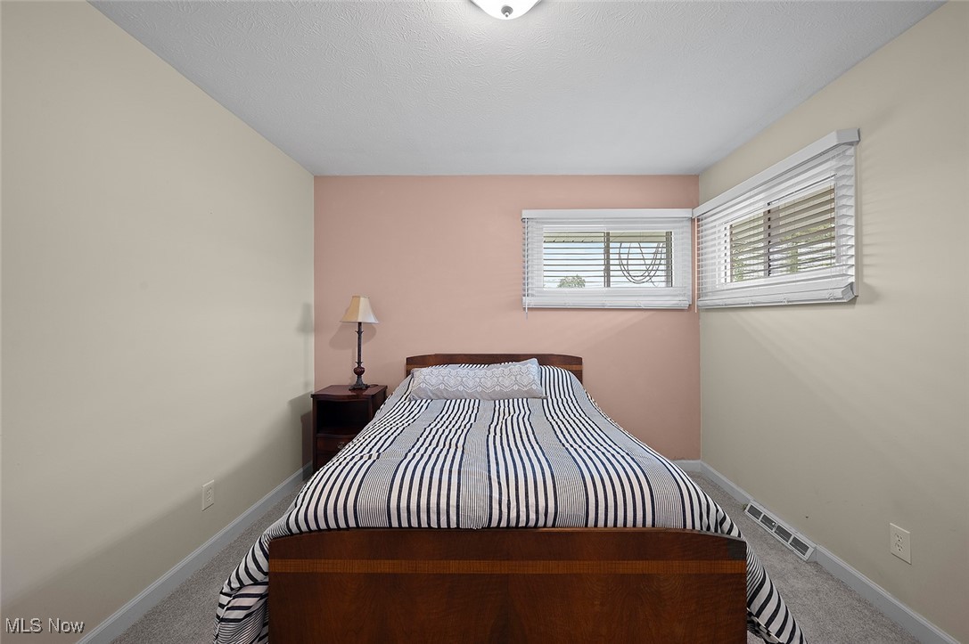 7278 Barton Hill Drive, Parma, Ohio image 18