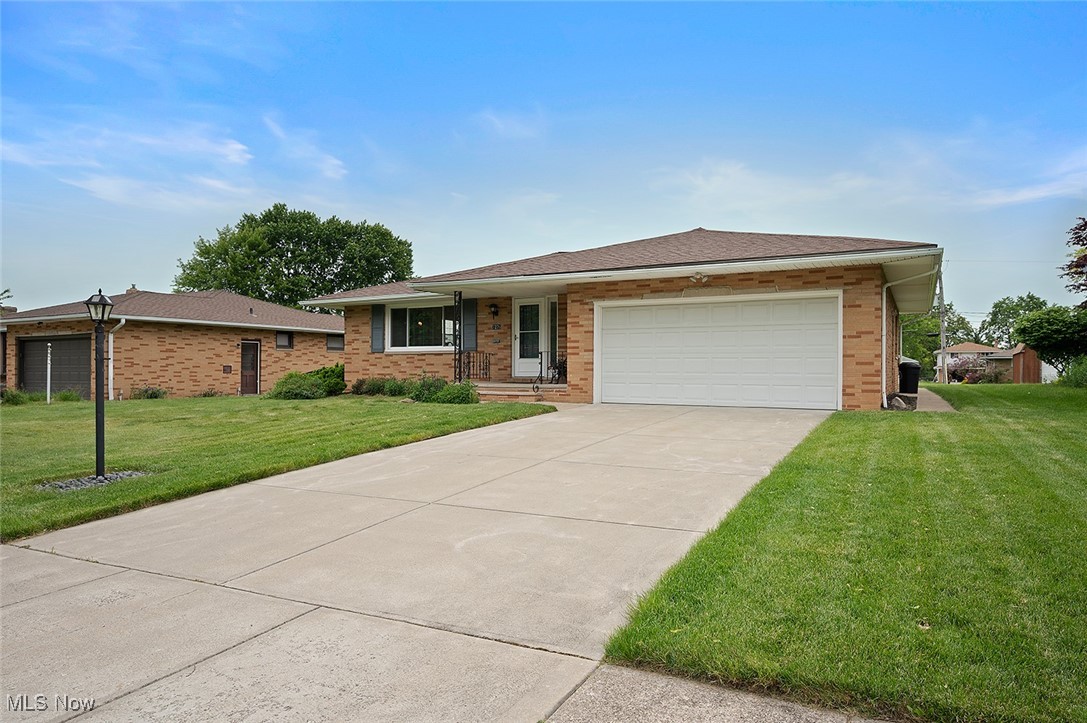 7278 Barton Hill Drive, Parma, Ohio image 3