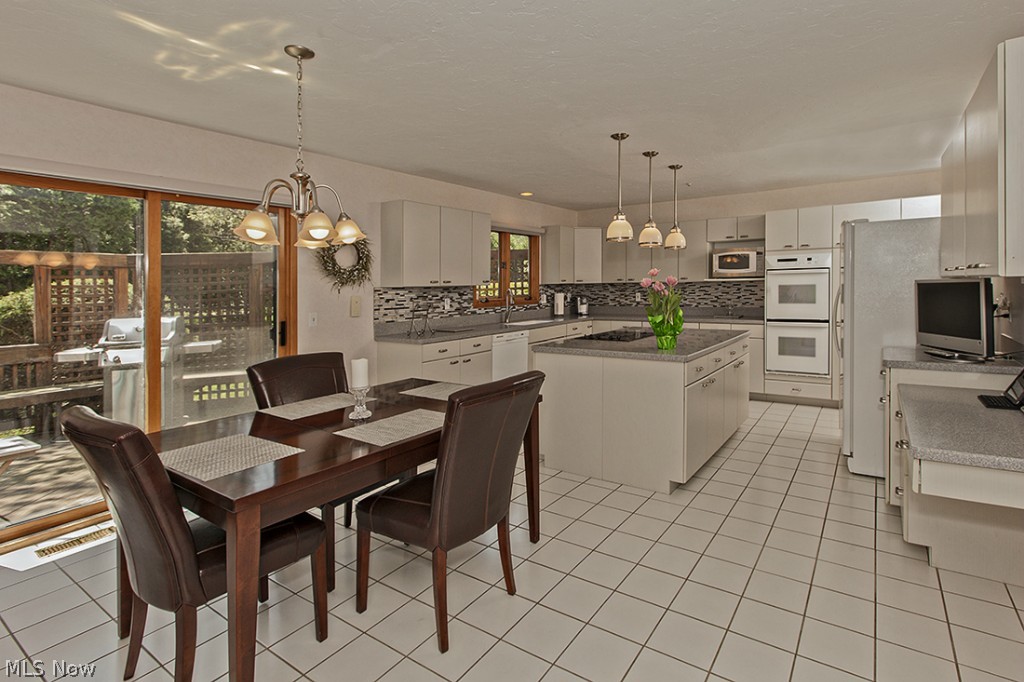 Hilltop Drive - Residential