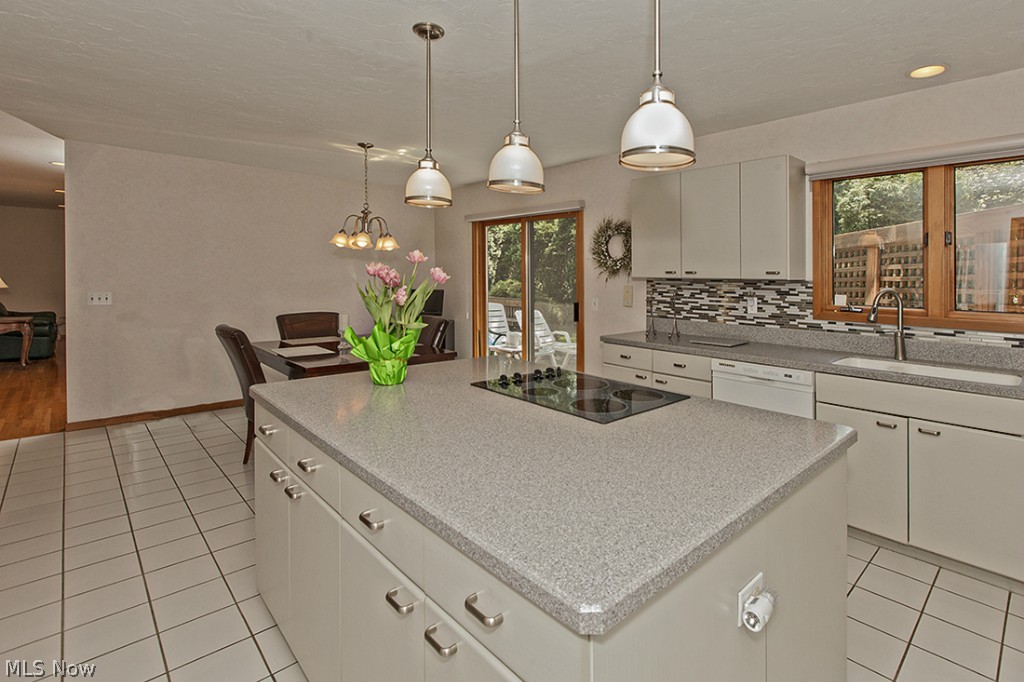 Hilltop Drive - Residential