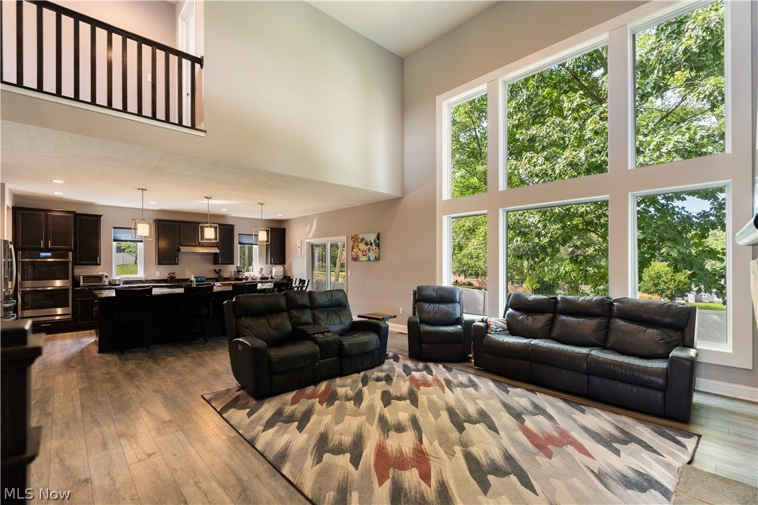 5585 Shadow Ridge Circle NW