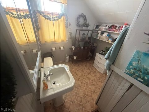 Tiny photo for 345 W 43rd Street, Ashtabula, OH 44004 (MLS # 5202917)