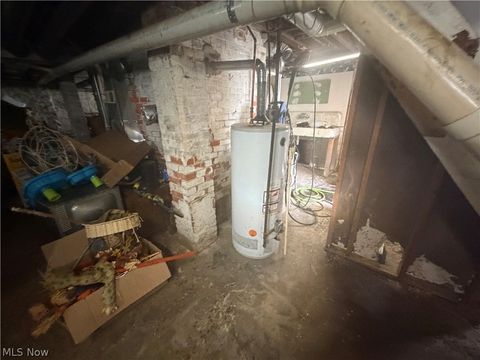 Tiny photo for 345 W 43rd Street, Ashtabula, OH 44004 (MLS # 5202917)