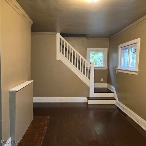 Tiny photo for 1534 E 133rd Street, Cleveland, OH 44112 (MLS # 5179640)