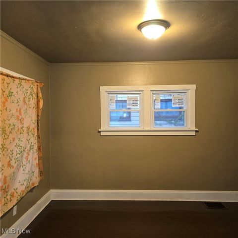 Tiny photo for 1534 E 133rd Street, Cleveland, OH 44112 (MLS # 5179640)