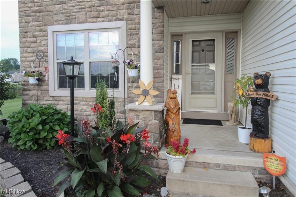 Photo of 7245 Jimmie Street SW, Massillon, OH 44646 (MLS # 5184519)