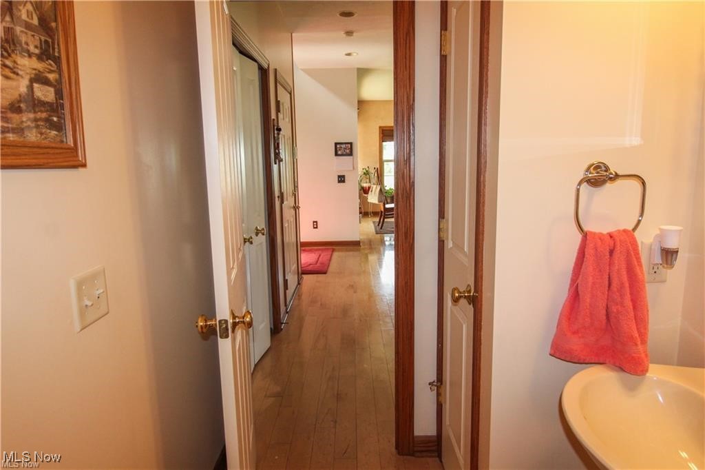 Knights Xing 01 - Residential