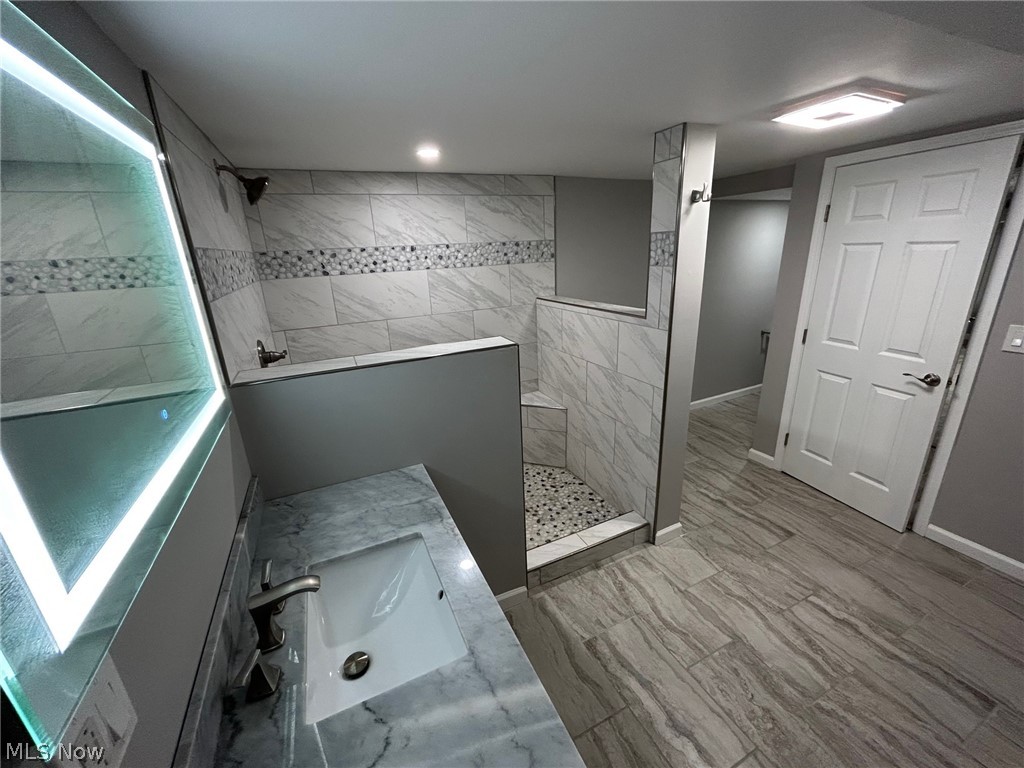 Blenn Lake Adn - Residential