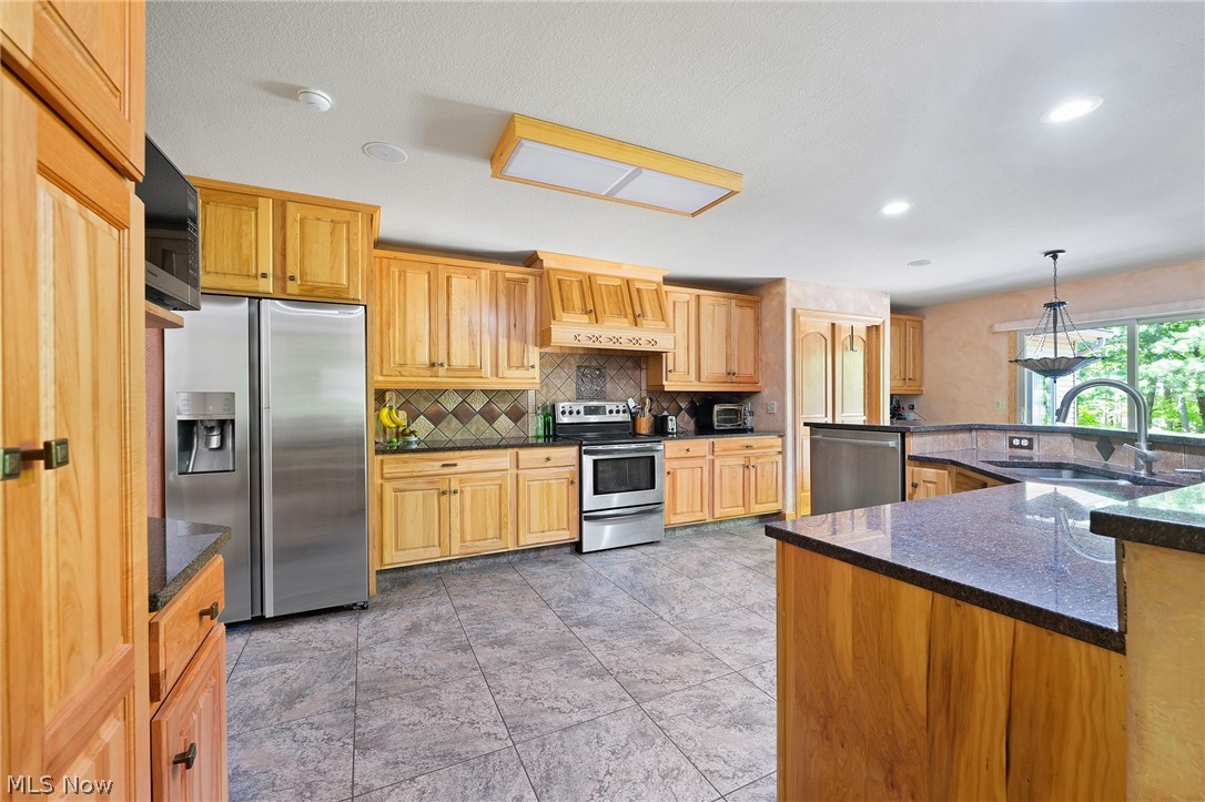 Quail Hollow 12 - Residential