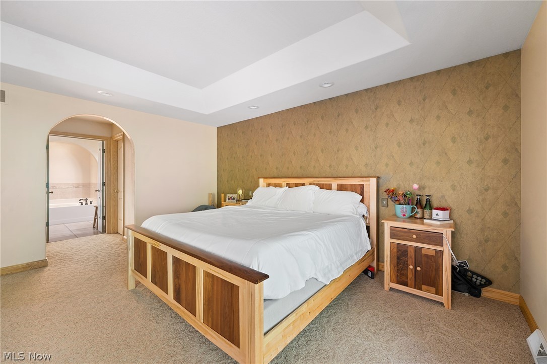 Quail Hollow 12 - Residential