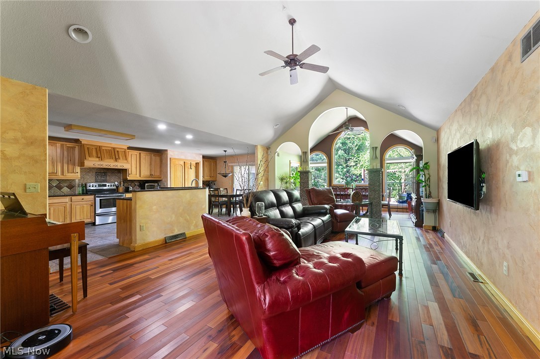 Quail Hollow 12 - Residential