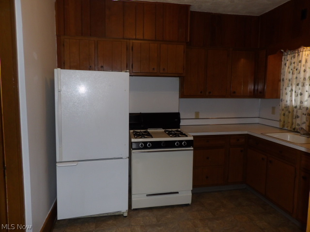 City/Youngstown - Residential Lease