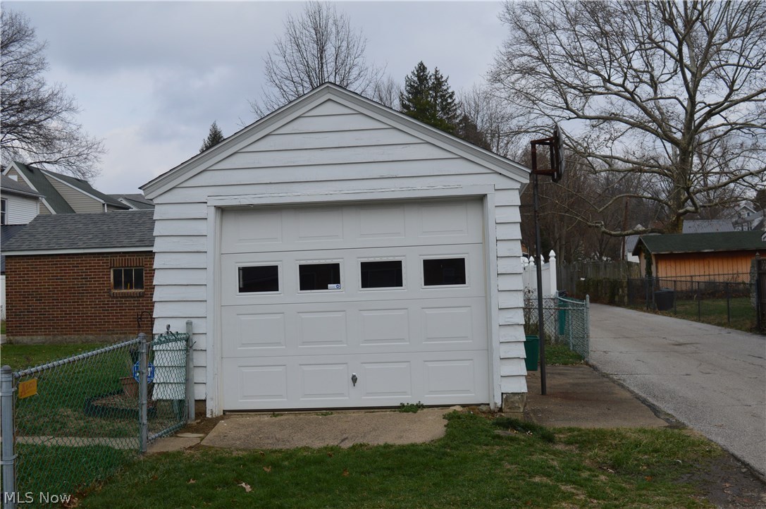 Richard R Debussey Sub - Residential