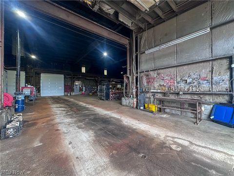 Tiny photo for 1617 Warren Avenue, Niles, OH 44446 (MLS # 5197335)