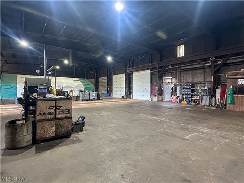 Tiny photo for 1617 Warren Avenue, Niles, OH 44446 (MLS # 5197335)