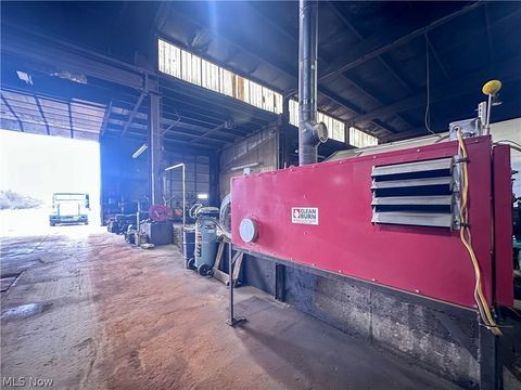 Tiny photo for 1617 Warren Avenue, Niles, OH 44446 (MLS # 5197335)