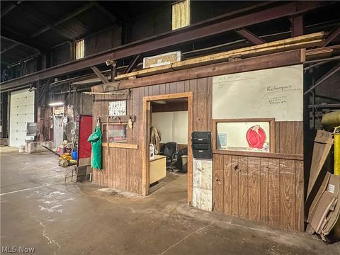 Tiny photo for 1617 Warren Avenue, Niles, OH 44446 (MLS # 5197335)