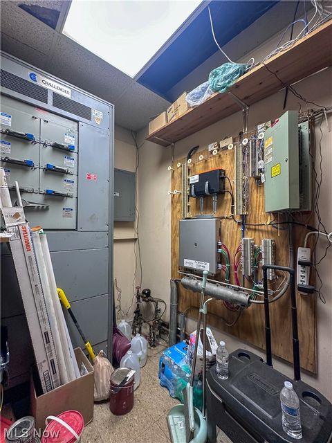 Tiny photo for 1617 Warren Avenue, Niles, OH 44446 (MLS # 5197335)