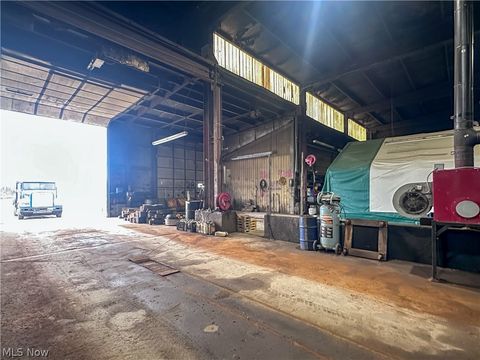 Tiny photo for 1617 Warren Avenue, Niles, OH 44446 (MLS # 5197335)