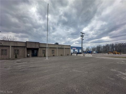 Tiny photo for 1617 Warren Avenue, Niles, OH 44446 (MLS # 5197335)