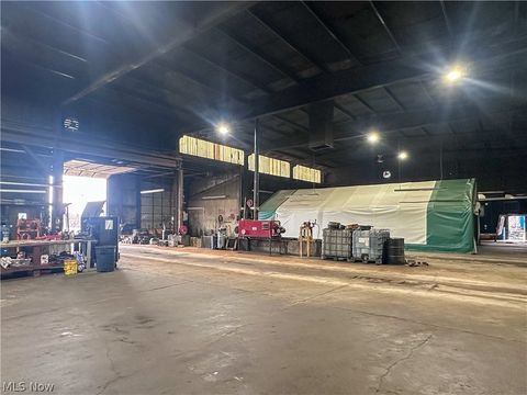 Tiny photo for 1617 Warren Avenue, Niles, OH 44446 (MLS # 5197335)