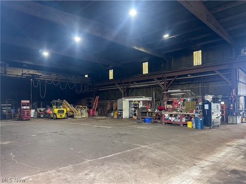 Tiny photo for 1617 Warren Avenue, Niles, OH 44446 (MLS # 5197335)