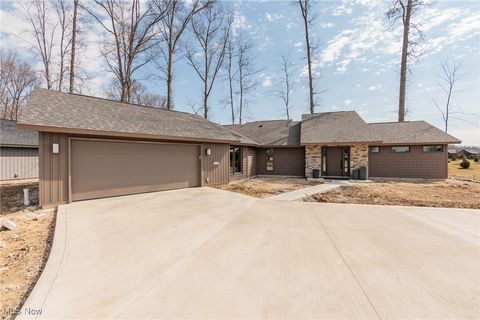 9032 Riverwood Drive North Ridgeville OH 44039