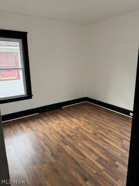 Tiny photo for 12001 Oakview Avenue #UP, Cleveland, OH 44108 (MLS # 5190349)