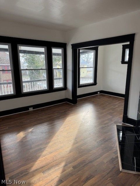 Tiny photo for 12001 Oakview Avenue #UP, Cleveland, OH 44108 (MLS # 5190349)