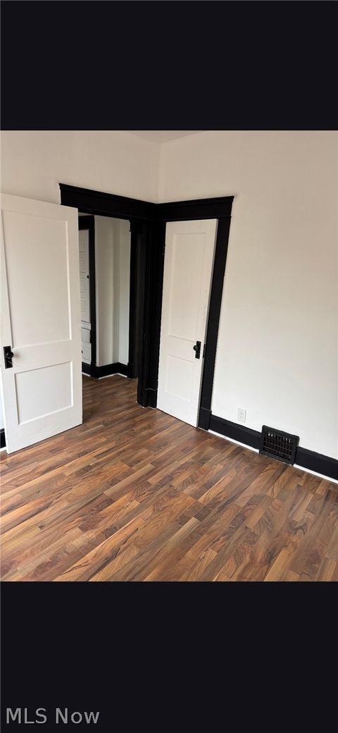 Tiny photo for 12001 Oakview Avenue #UP, Cleveland, OH 44108 (MLS # 5190349)