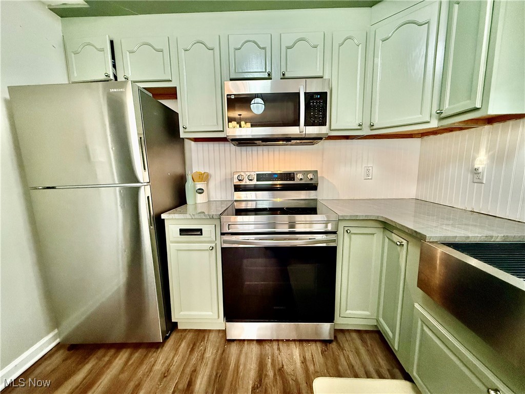 Brown & Hutchisons Add - Residential Lease