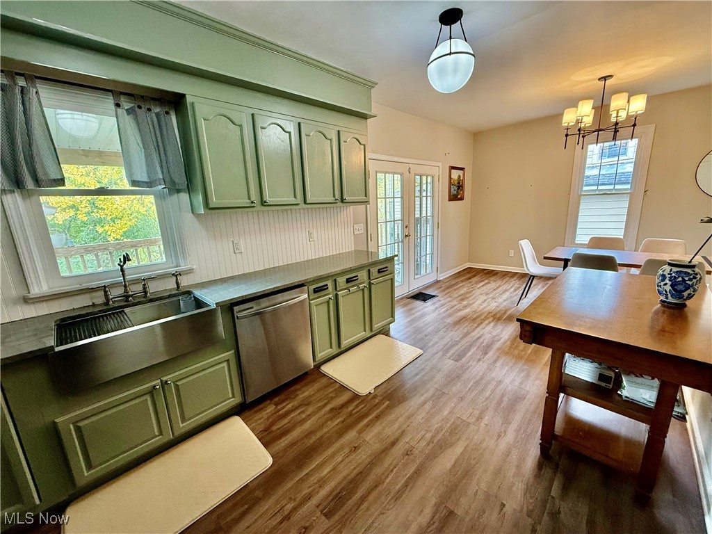 Brown & Hutchisons Add - Residential Lease