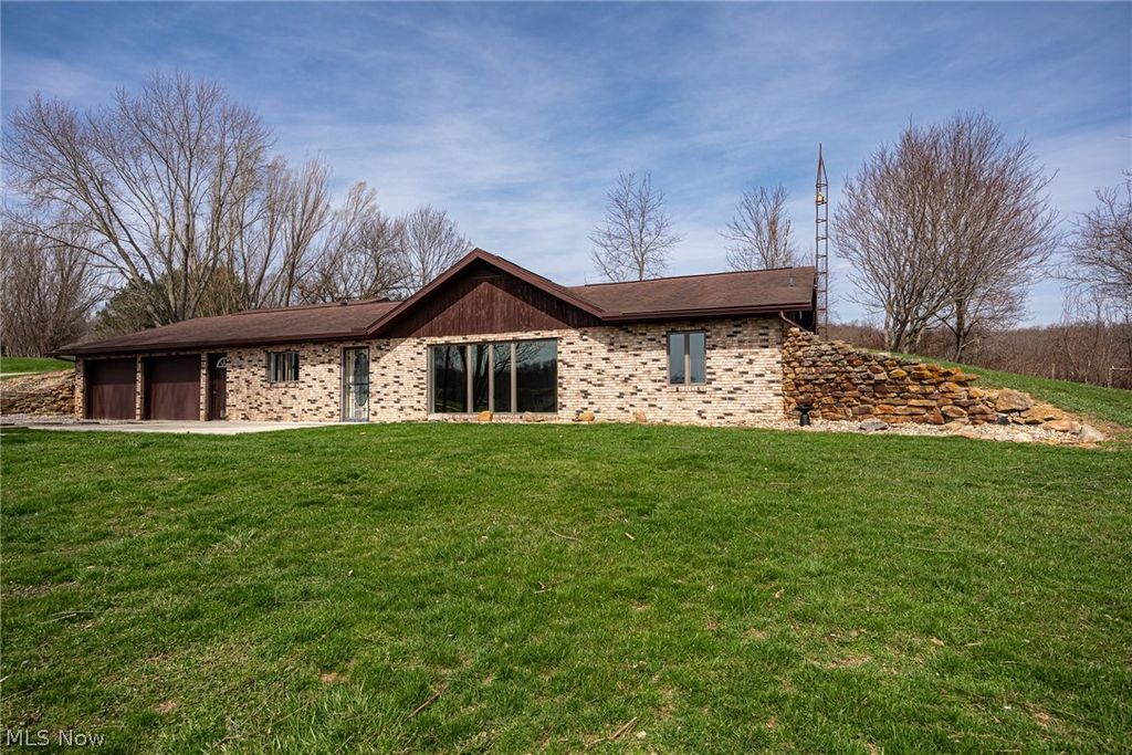 Photo of 26140 Township Rd 37, Coshocton, OH 43812 (MLS # 5191775)