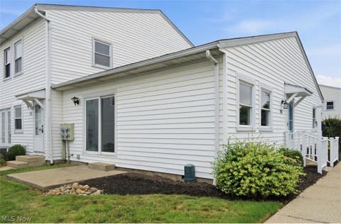Tiny photo for 2549 Royal County Down #15A, Uniontown, OH 44685 (MLS # 5221341)